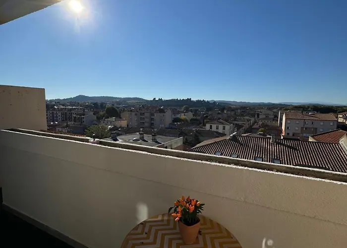 L'oeil Sur La Cite * קרקסון