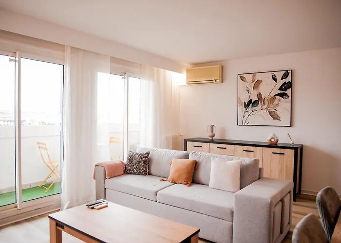 L'oeil Sur La Cite קרקסון