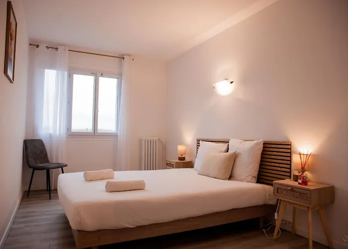 L'oeil Sur La Cite * קרקסון