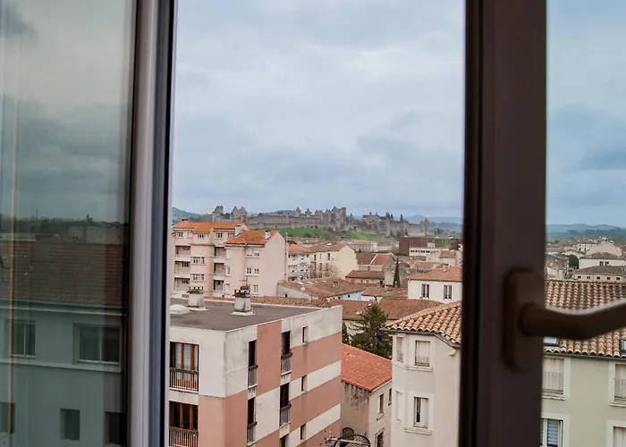 L'oeil Sur La Cite * קרקסון